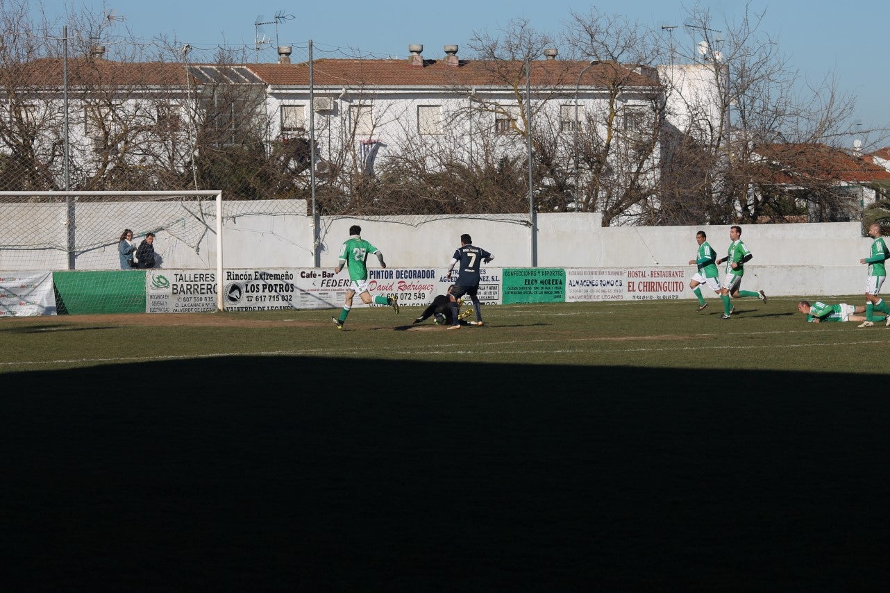 Imágenes del encuentro de semifinales de la Copa Luiqui de Veteranos disputado en el Municipal de San Roque y que terminó 1-3 (30-12-2018)