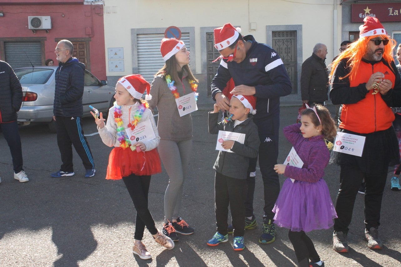 Algnas imágenes de la tercera edición de la San Silvestre Solidaria 2018, celebrada en Valverde de Leganés (30-12-2018)