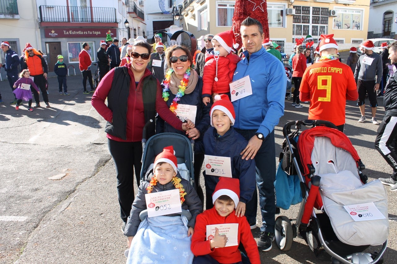 Algnas imágenes de la tercera edición de la San Silvestre Solidaria 2018, celebrada en Valverde de Leganés (30-12-2018)