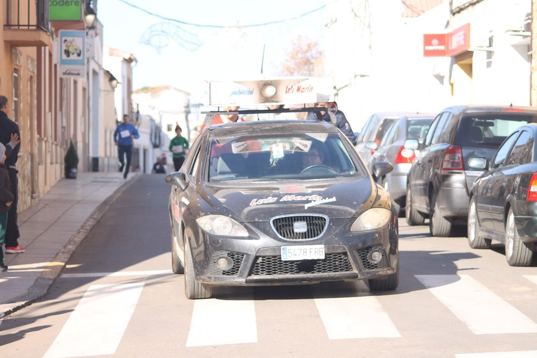 Algnas imágenes de la tercera edición de la San Silvestre Solidaria 2018, celebrada en Valverde de Leganés (30-12-2018)