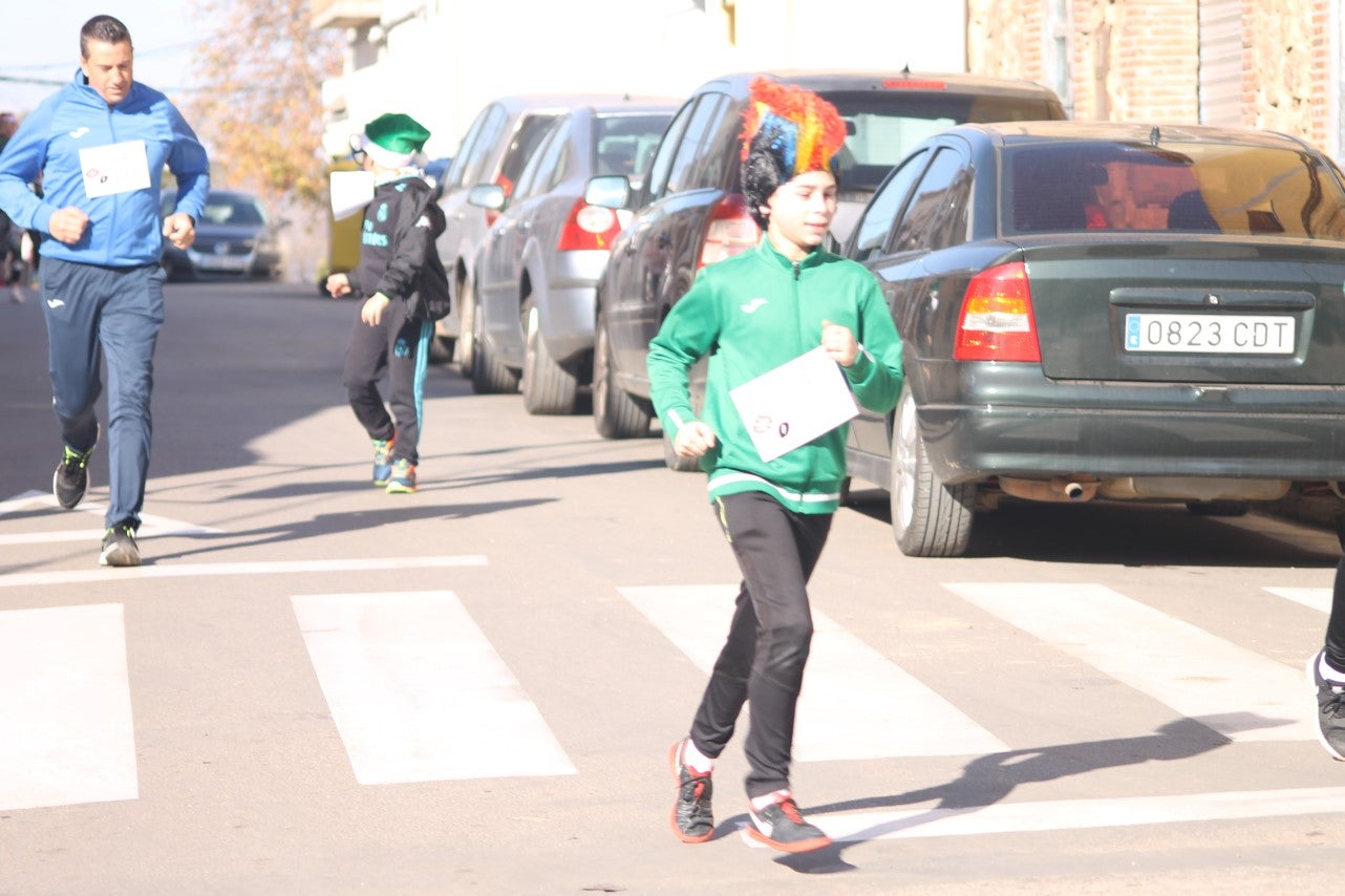 Algnas imágenes de la tercera edición de la San Silvestre Solidaria 2018, celebrada en Valverde de Leganés (30-12-2018)