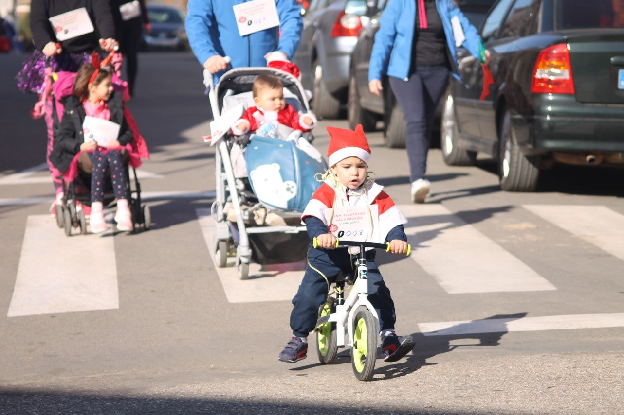 Algunas imágenes de la tercera edición de la San Silvestre Solidaria 2018, celebrada en Valverde de Leganés (30-12-2018)