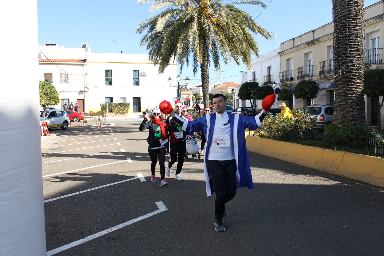 Algunas imágenes de la tercera edición de la San Silvestre Solidaria 2018, celebrada en Valverde de Leganés (30-12-2018)