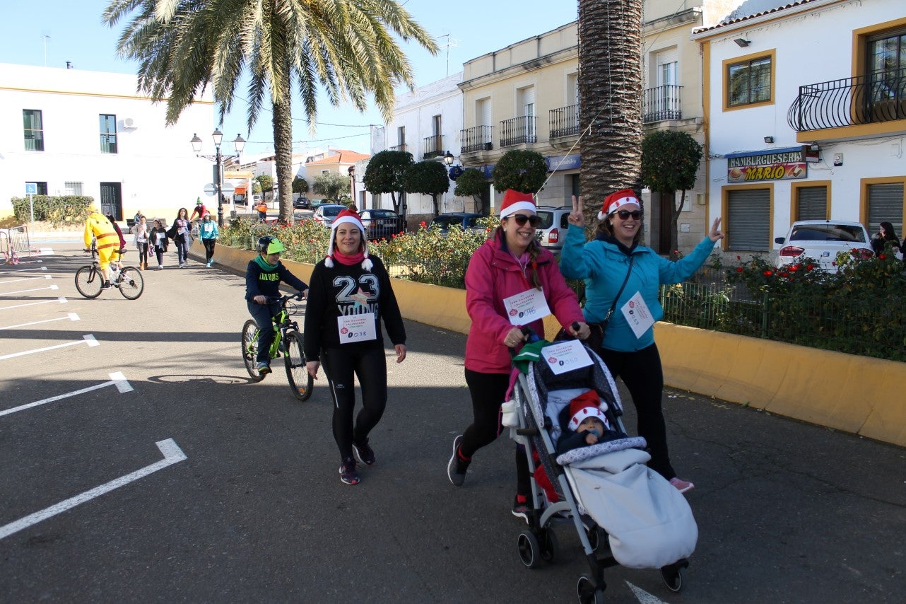 Algunas imágenes de la tercera edición de la San Silvestre Solidaria 2018, celebrada en Valverde de Leganés (30-12-2018)