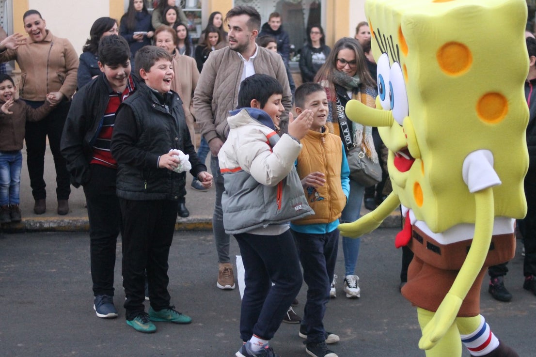 Imágenes de la cabalgata de Los Reyes Magos de Oriente en Valverde de Leganés (05-01-2019)