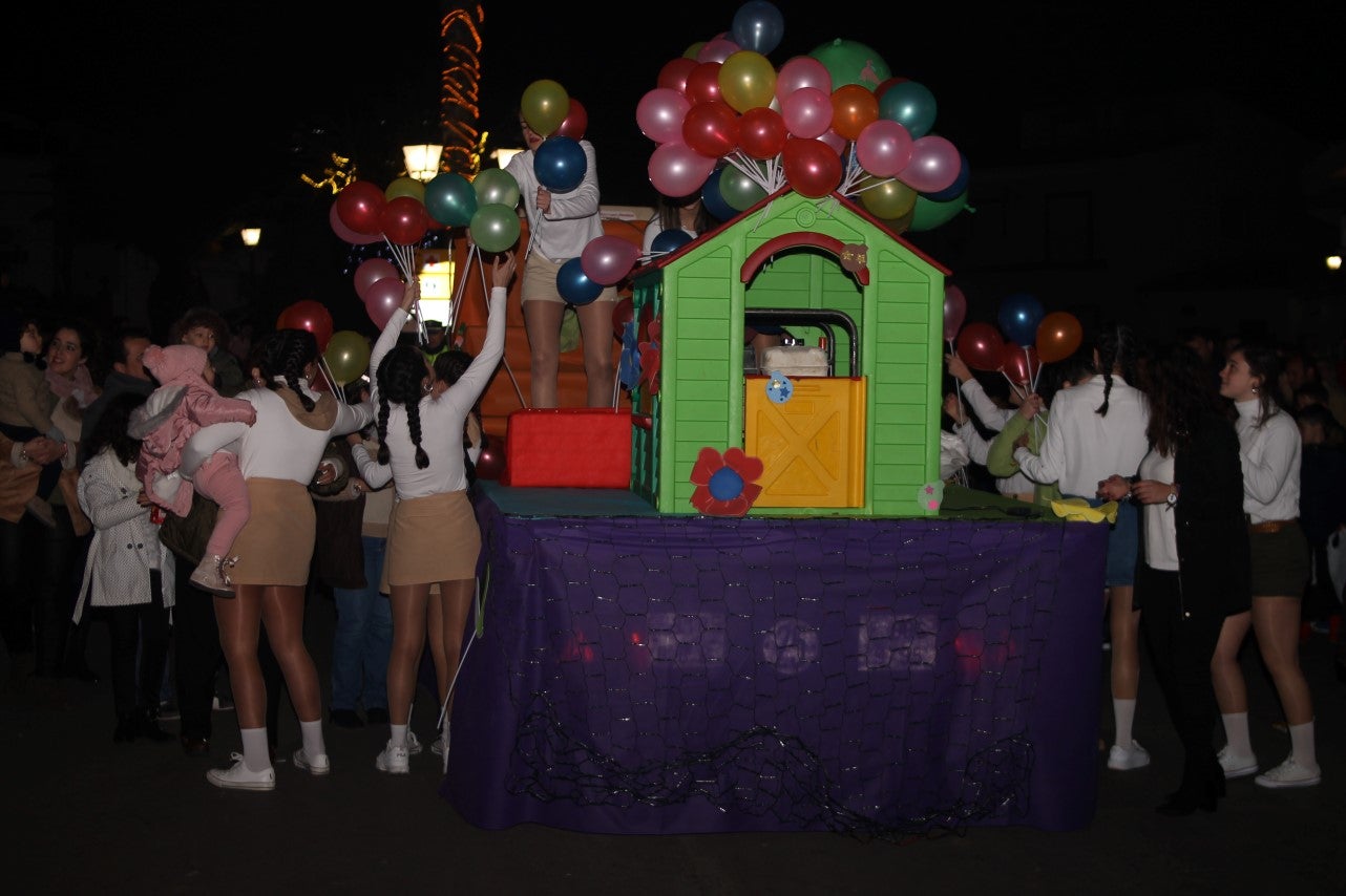 Imágenes de la cabalgata de Los Reyes Magos de Oriente en Valverde de Leganés (05-01-2019)