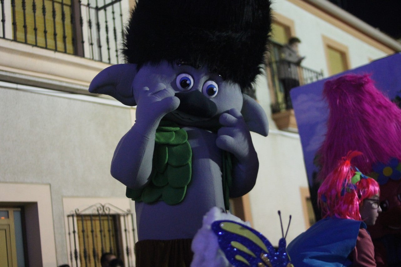 Algunas imágenes de la cabalgata de Los Reyes Magos de Oriente en Valverde de Leganés (05-01-2019)