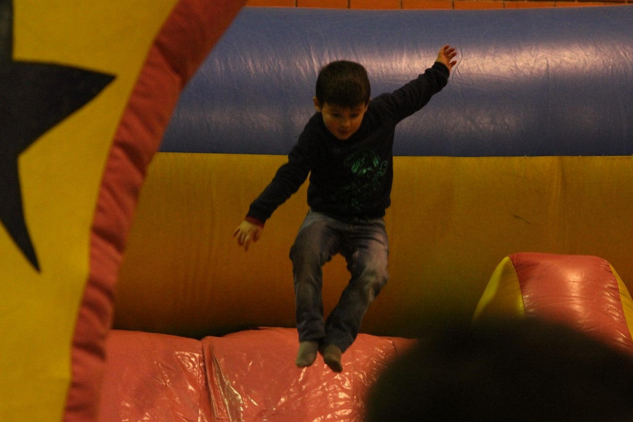 Algunas imágenes de la cabalgata de Los Reyes Magos de Oriente en Valverde de Leganés (05-01-2019)