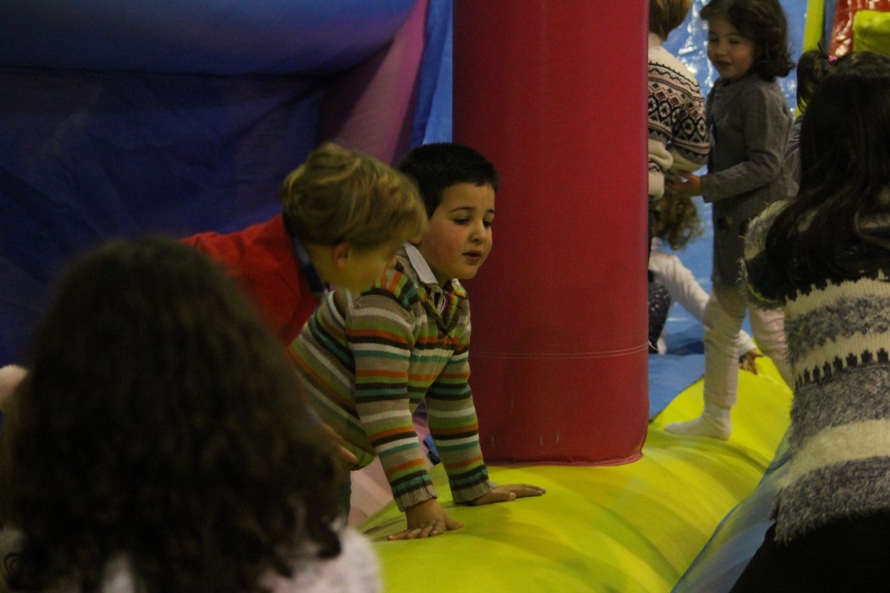 Algunas imágenes de la cabalgata de Los Reyes Magos de Oriente en Valverde de Leganés (05-01-2019)