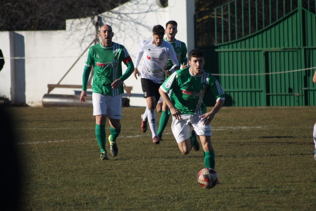 Imágenes del encuentro de la 21ª jornada de liga de Tercera División disputado en el Municipal de San Roque y que acabó 0-2 (20-01-2019)