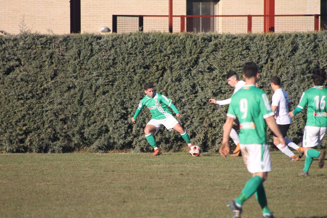 Imágenes del encuentro de la 21ª jornada de liga de Tercera División disputado en el Municipal de San Roque y que acabó 0-2 (20-01-2019)