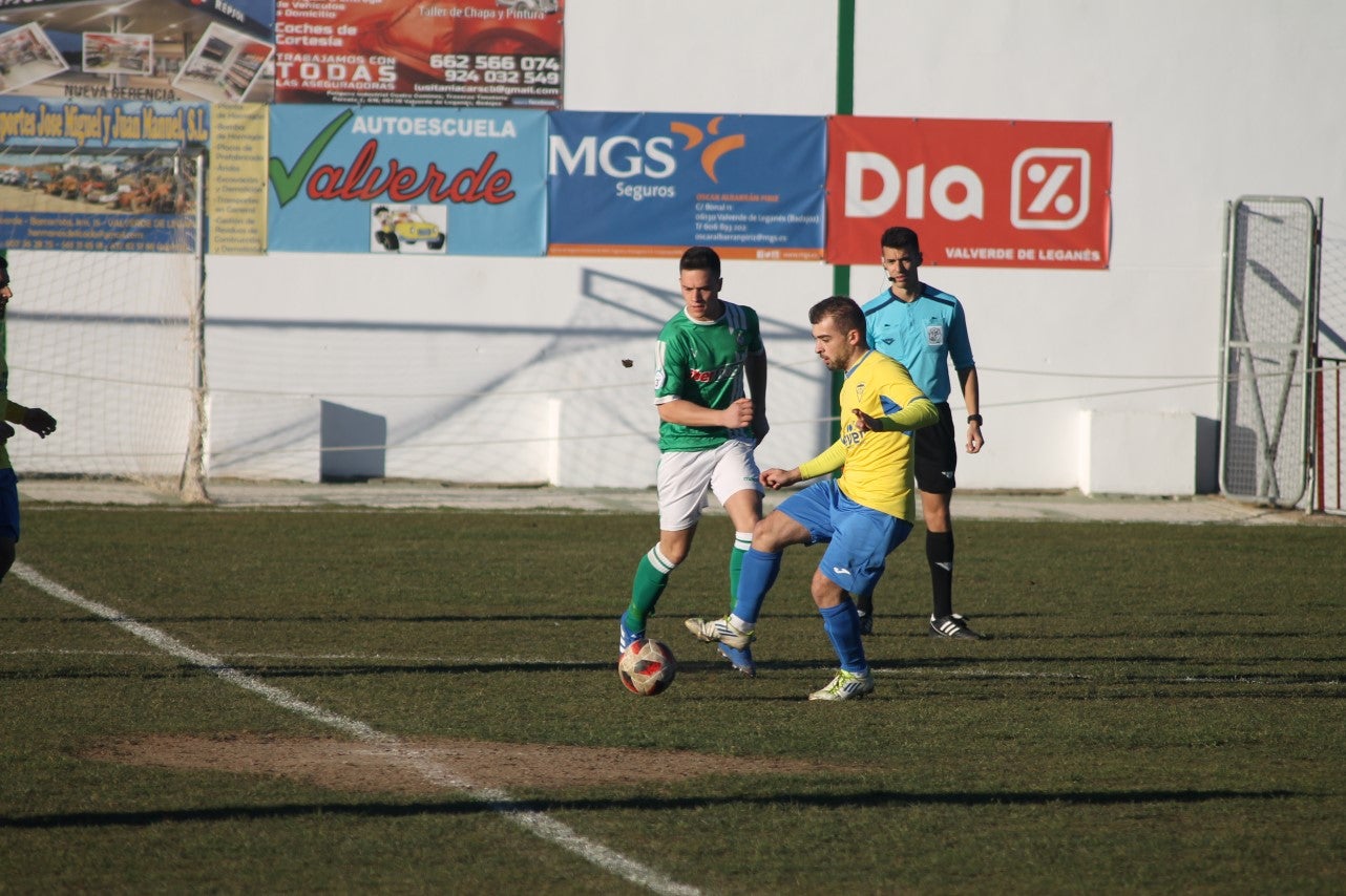 Imágenes del encuentro de la vigesimotercera jornada de liga de Tercera División, disputado en el Municipal de San Roque y que terminó 6-2 (03-02-2019)