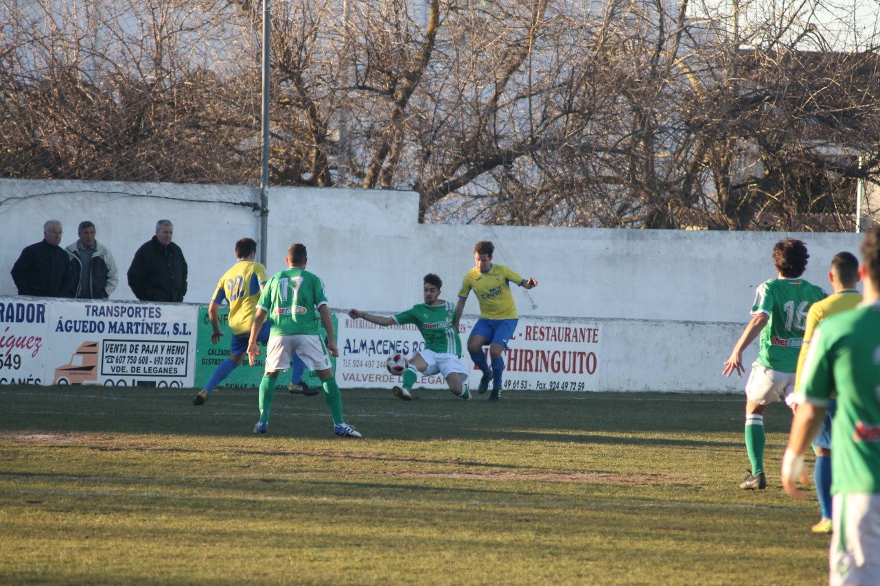 Imágenes del encuentro de la vigesimotercera jornada de liga de Tercera División, disputado en el Municipal de San Roque y que terminó 6-2 (03-02-2019)