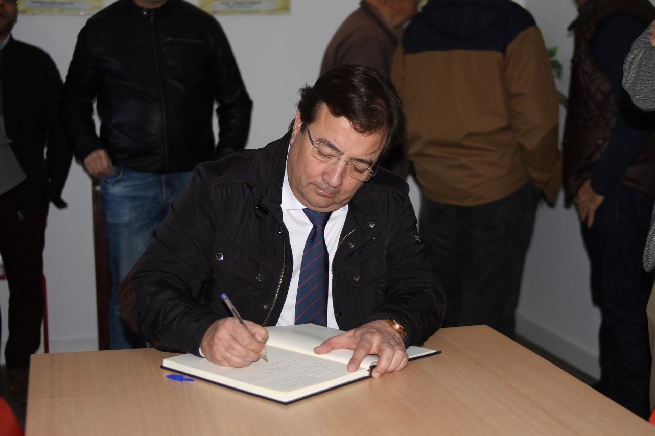 Imágenes de la presentación de la candidatura de Manolo Borrego a la alcaldía del ayuntamiento de Valverde, con la visita del presidente de la Junta, Guillermo Fernández Vara (08-02-2019)