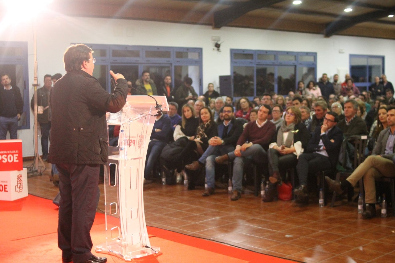 Imágenes de la presentación de la candidatura de Manolo Borrego a la alcaldía del ayuntamiento de Valverde, con la visita del presidente de la Junta, Guillermo Fernández Vara (08-02-2019)