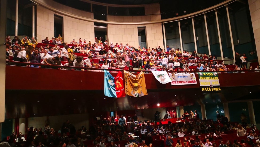 Imágenes de la actuación de Los Nuevitos Flama en el Concurso de Murgas Joven de Badajoz en el Carnaval 2019 (23-02-2019)