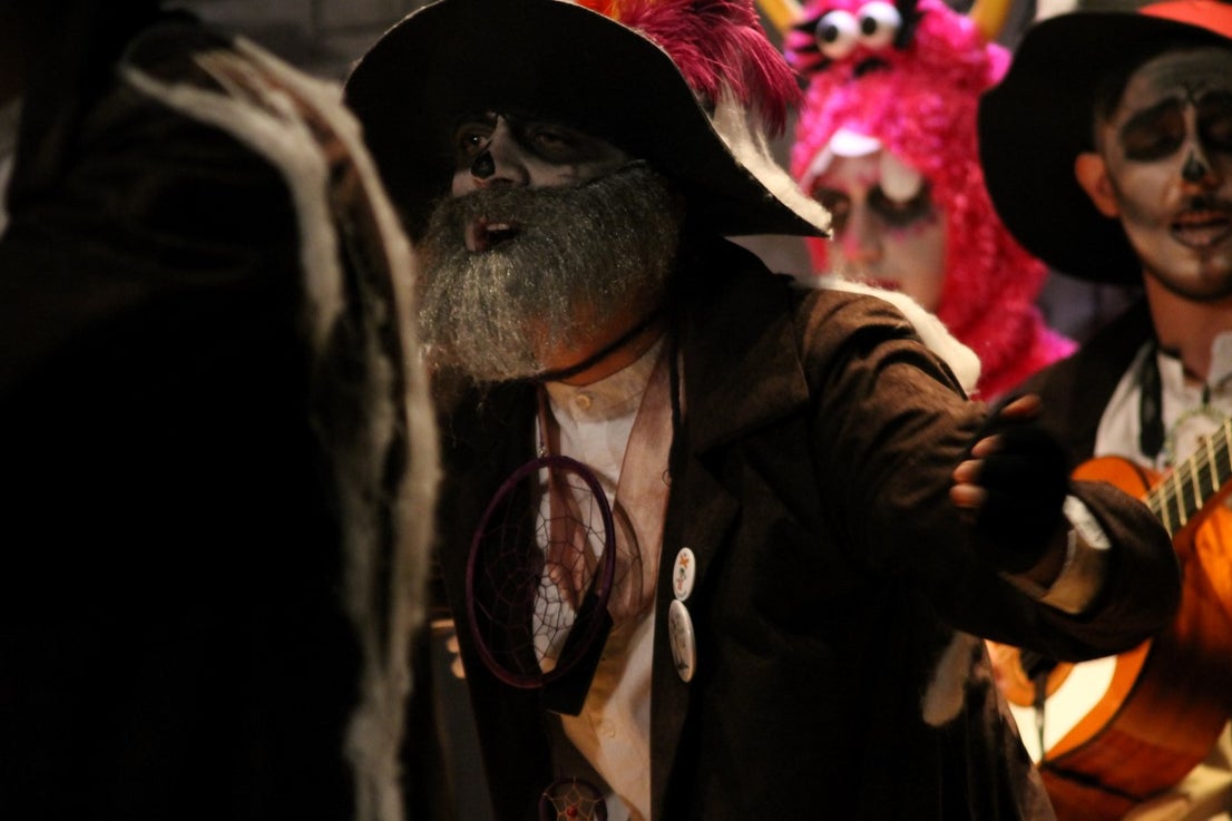 Actuación de Los Camuñas en el Concurso de Murgas del Carnaval de Valverde de Leganés 2019 (01-03-2019)