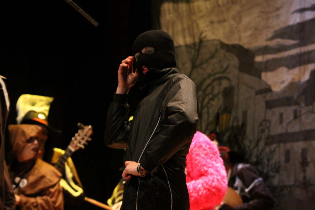 Actuación de Los Camuñas en el Concurso de Murgas del Carnaval de Valverde de Leganés 2019 (01-03-2019)