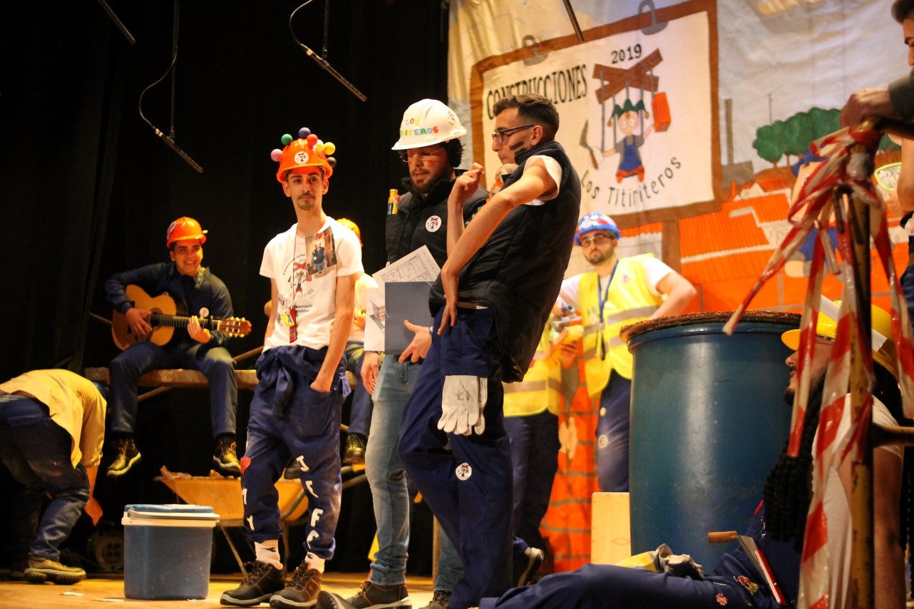 Actuación de Los Titiriteros en el Concurso de Murgas del Carnaval de Valverde de Leganés 2019 (01-03-2019)