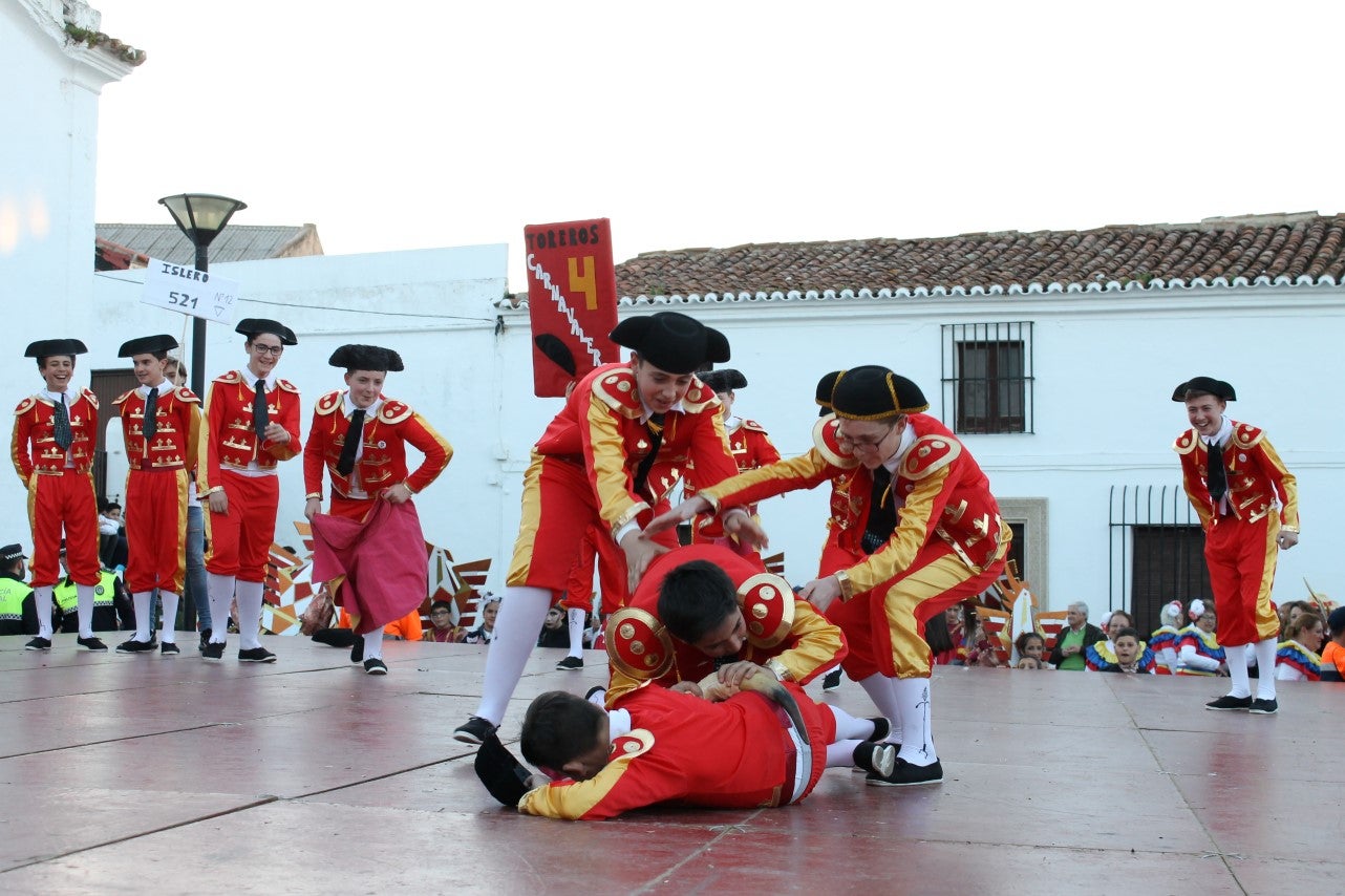 Imágenes de los participantes del Carnaval de Valverde de Leganés (02-03-2019)