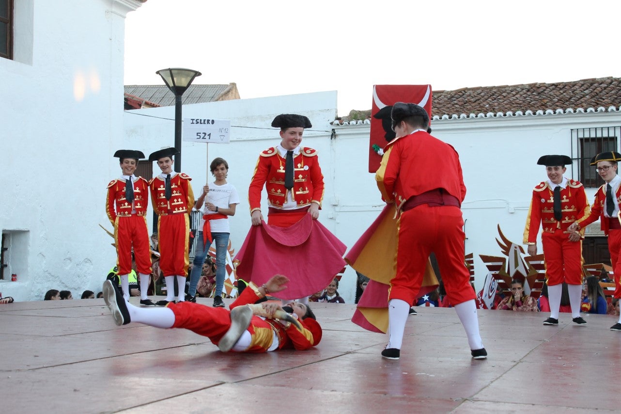 Imágenes de los participantes del Carnaval de Valverde de Leganés (02-03-2019)