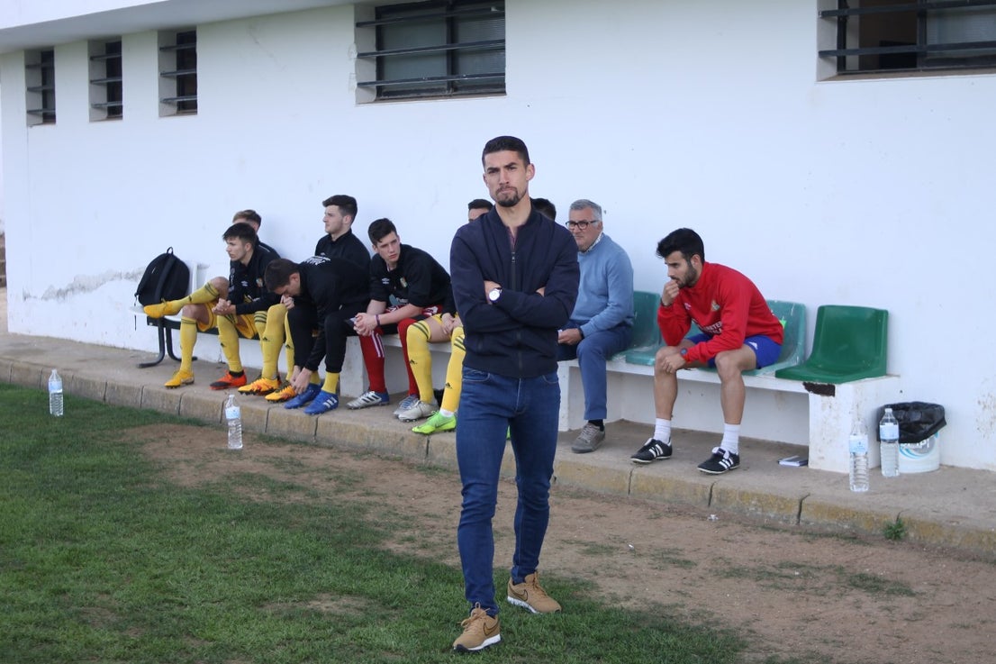Imágenes del encuentro de la vigesimonovena jornada de liga de Tercera División disputado en el Municipal de San Roque y que finalizó con empate a cero (17-03-2019I