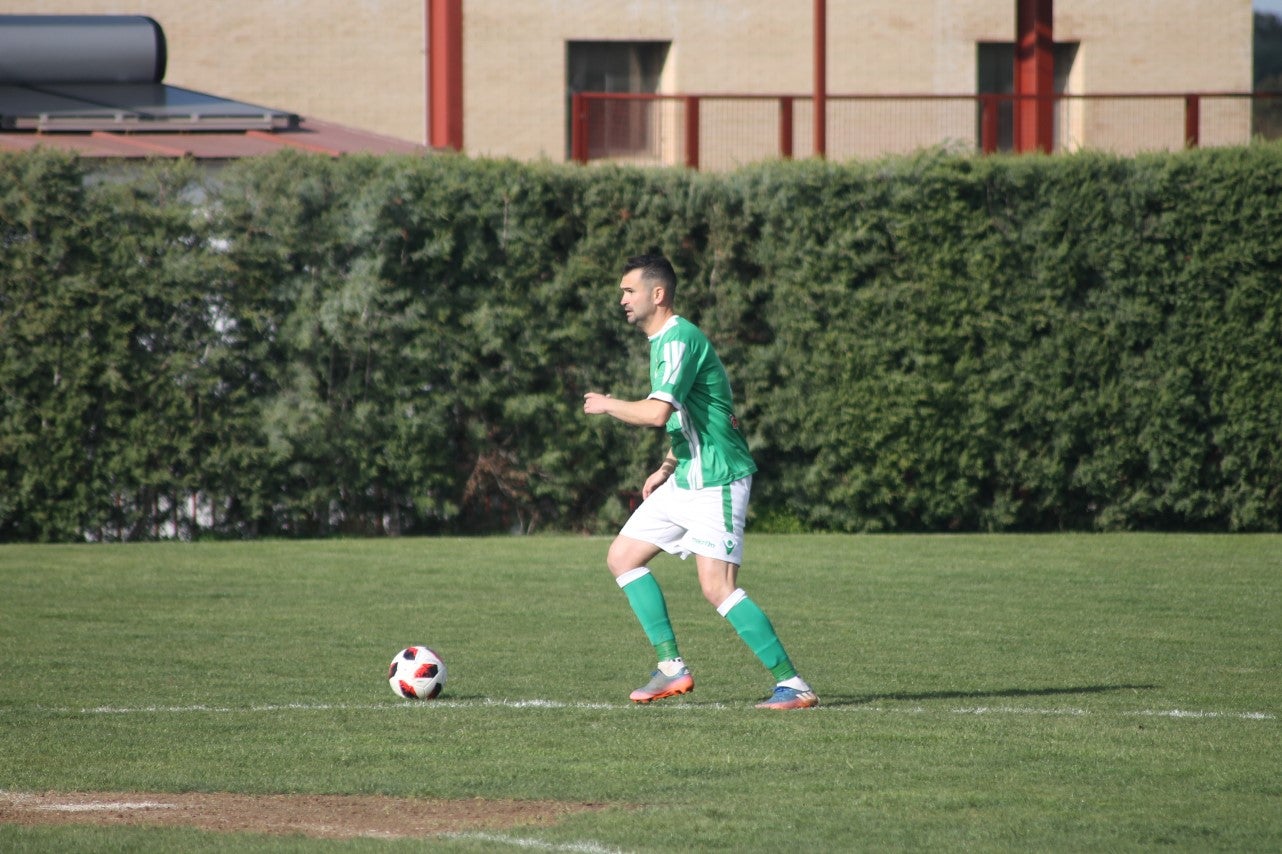 Imágenes del encuentro de la vigesimonovena jornada de liga de Tercera División disputado en el Municipal de San Roque y que finalizó con empate a cero (17-03-2019I