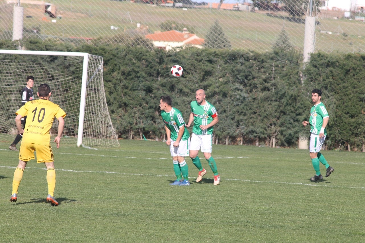 Imágenes del encuentro de la vigesimonovena jornada de liga de Tercera División disputado en el Municipal de San Roque y que finalizó con empate a cero (17-03-2019I