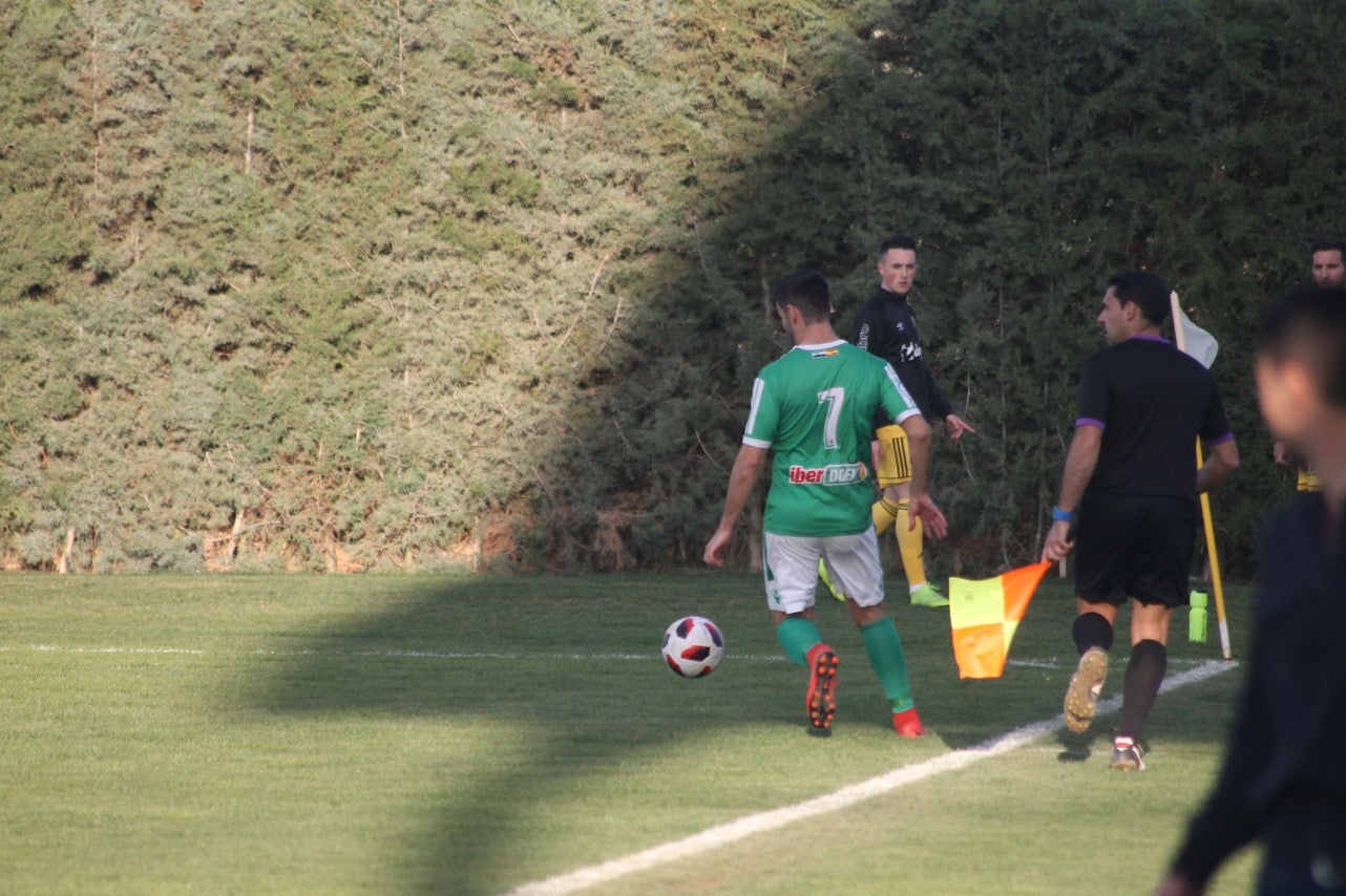 Imágenes del encuentro de la vigesimonovena jornada de liga de Tercera División disputado en el Municipal de San Roque y que finalizó con empate a cero (17-03-2019I