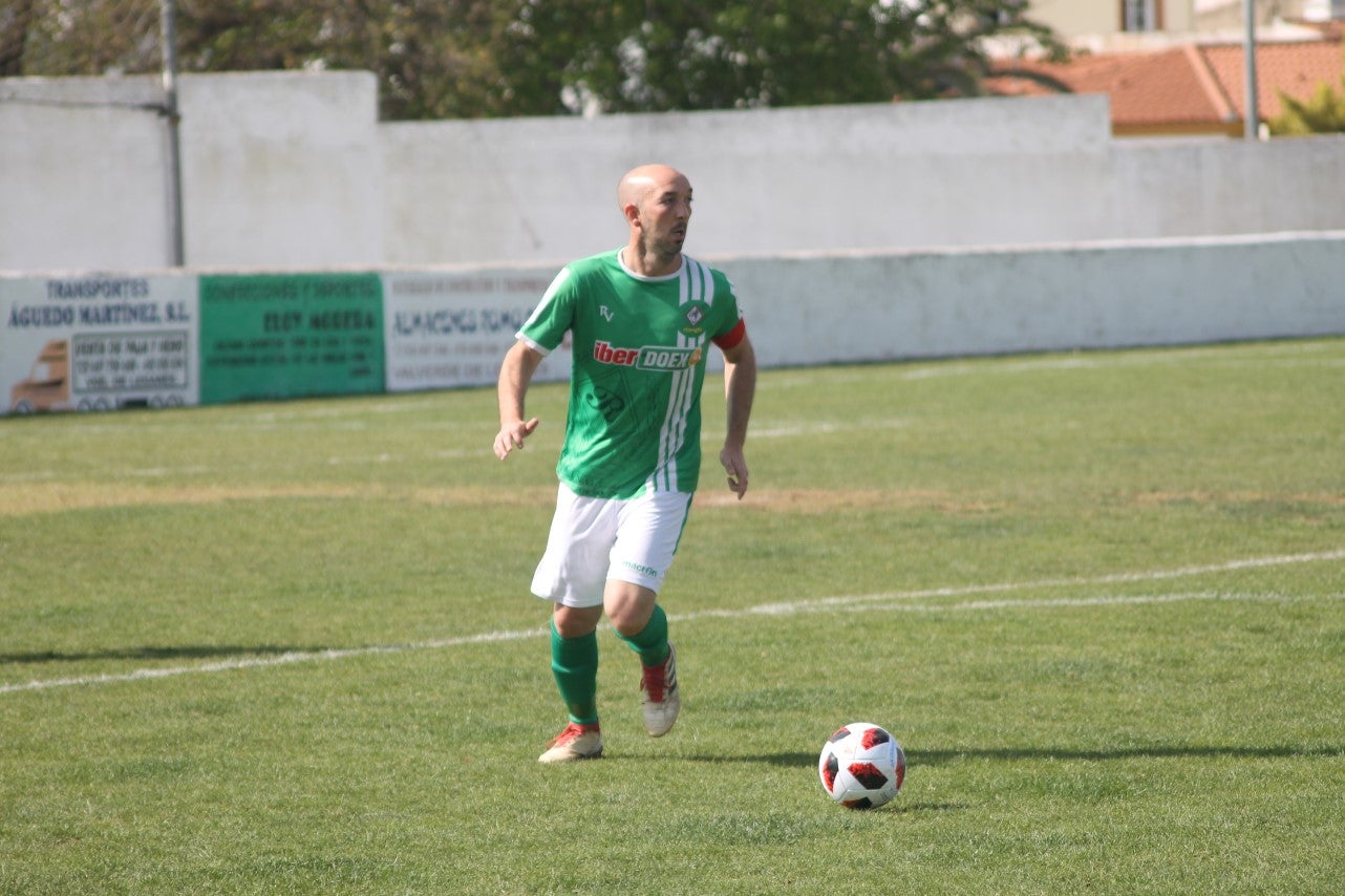 Imágenes del encuentro de la trigesimoprimera jornada de Tercera División disputado en el Municipal de San roque y que acabó con 1-2 (31-03-2019)