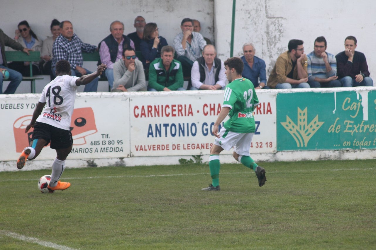 Imágenes del encuentro de la trigesimoprimera jornada de Tercera División disputado en el Municipal de San roque y que acabó con 1-2 (31-03-2019)