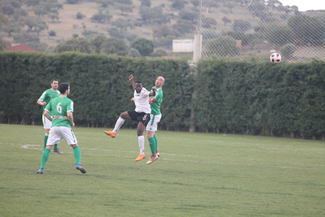 Imágenes del encuentro de la trigésimo primera jornada de Tercera División disputado en el Municipal de San roque y que acabó con 1-2 (31-03-2019)