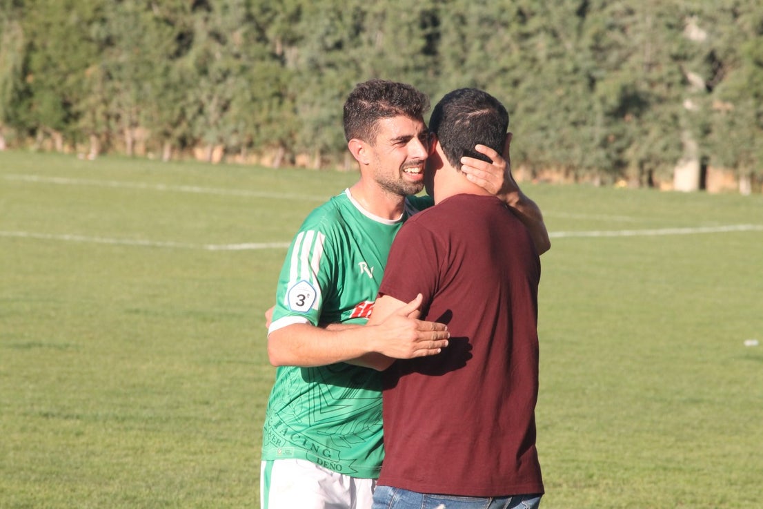 Imágenes del encuentro de la 33ª jornada de liga de la Tercera División disputado en el Municipal de San Roque y que finalizó con 2-1 (14-04-2019)