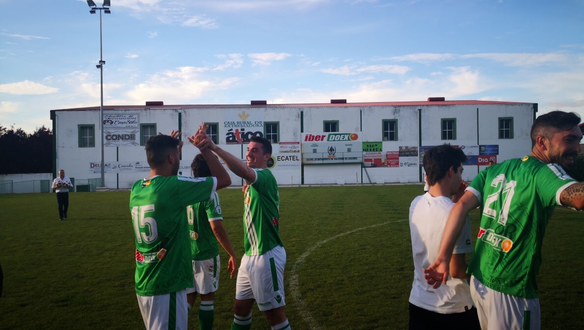 Imágenes del encuentro de la 33ª jornada de liga de la Tercera División disputado en el Municipal de San Roque y que finalizó con 2-1 (14-04-2019)