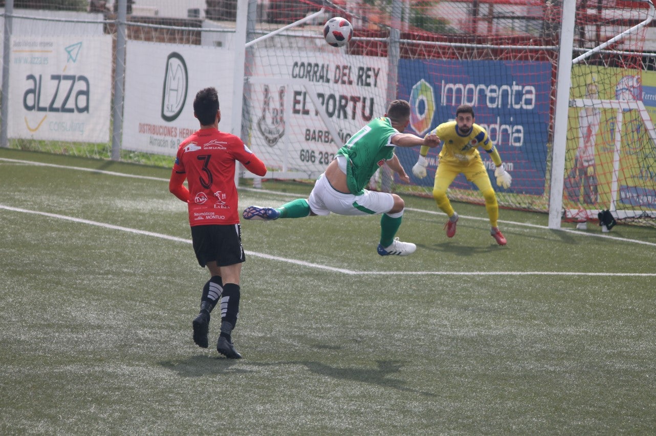 Algunas imágenes del encuentro de la 34ª jornada de Tercera División disputado en Montijo, y que finalizó con empate a uno (18-04-2019)