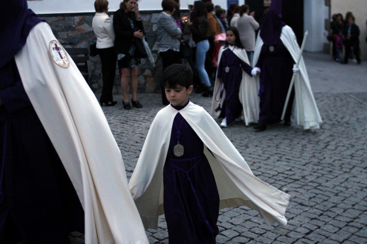 Imágenes de la procesión de Nuestro Señor Jesús Nazareno y la Virgen de los Dolores (17-04-2019)