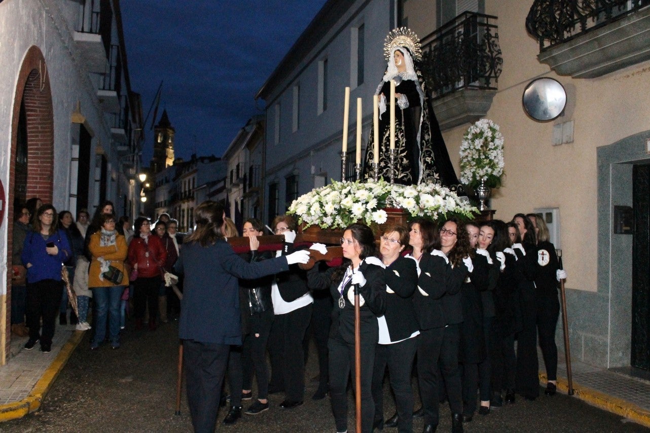 Imágenes de la procesión de Nuestro Señor Jesús Nazareno y la Virgen de los Dolores (17-04-2019)