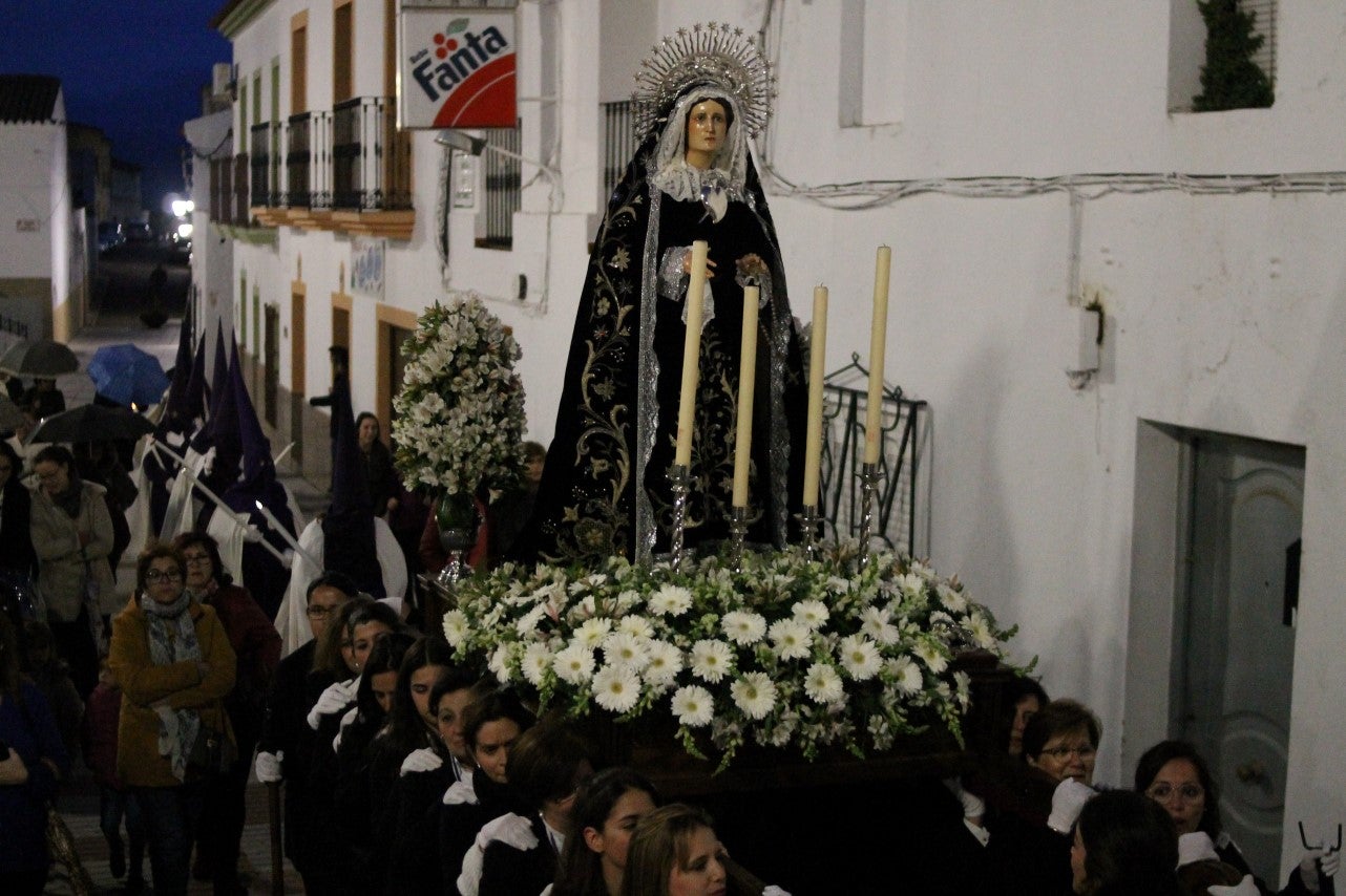 Imágenes de la procesión de Nuestro Señor Jesús Nazareno y la Virgen de los Dolores (17-04-2019)