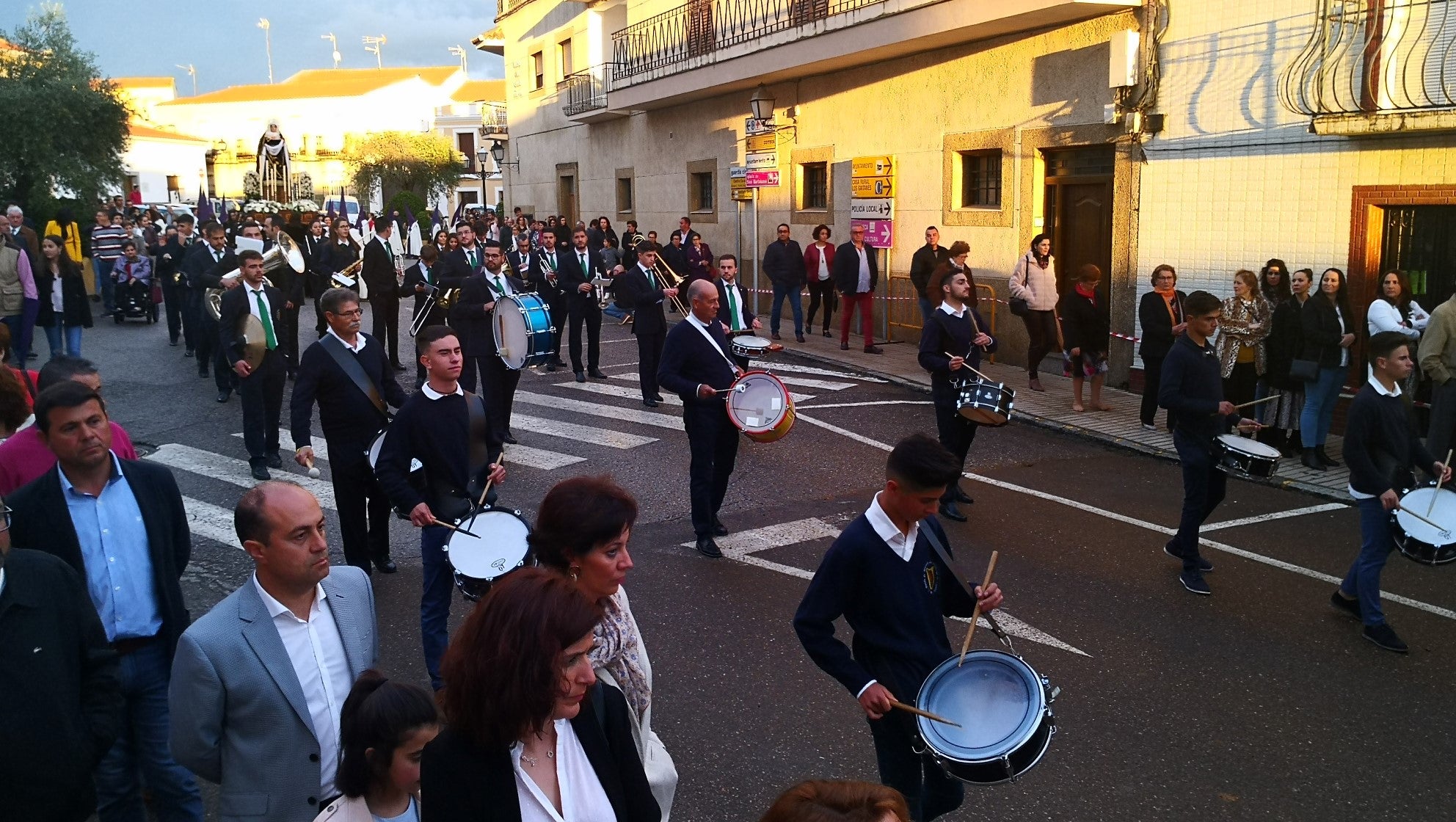 Algunas imágenes de la Procesión del Santo Entierro celebrada el Viernes Santo (19-04-2019)