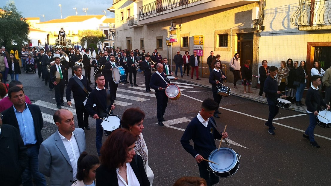 Algunas imágenes de la Procesión del Santo Entierro celebrada el Viernes Santo (19-04-2019)
