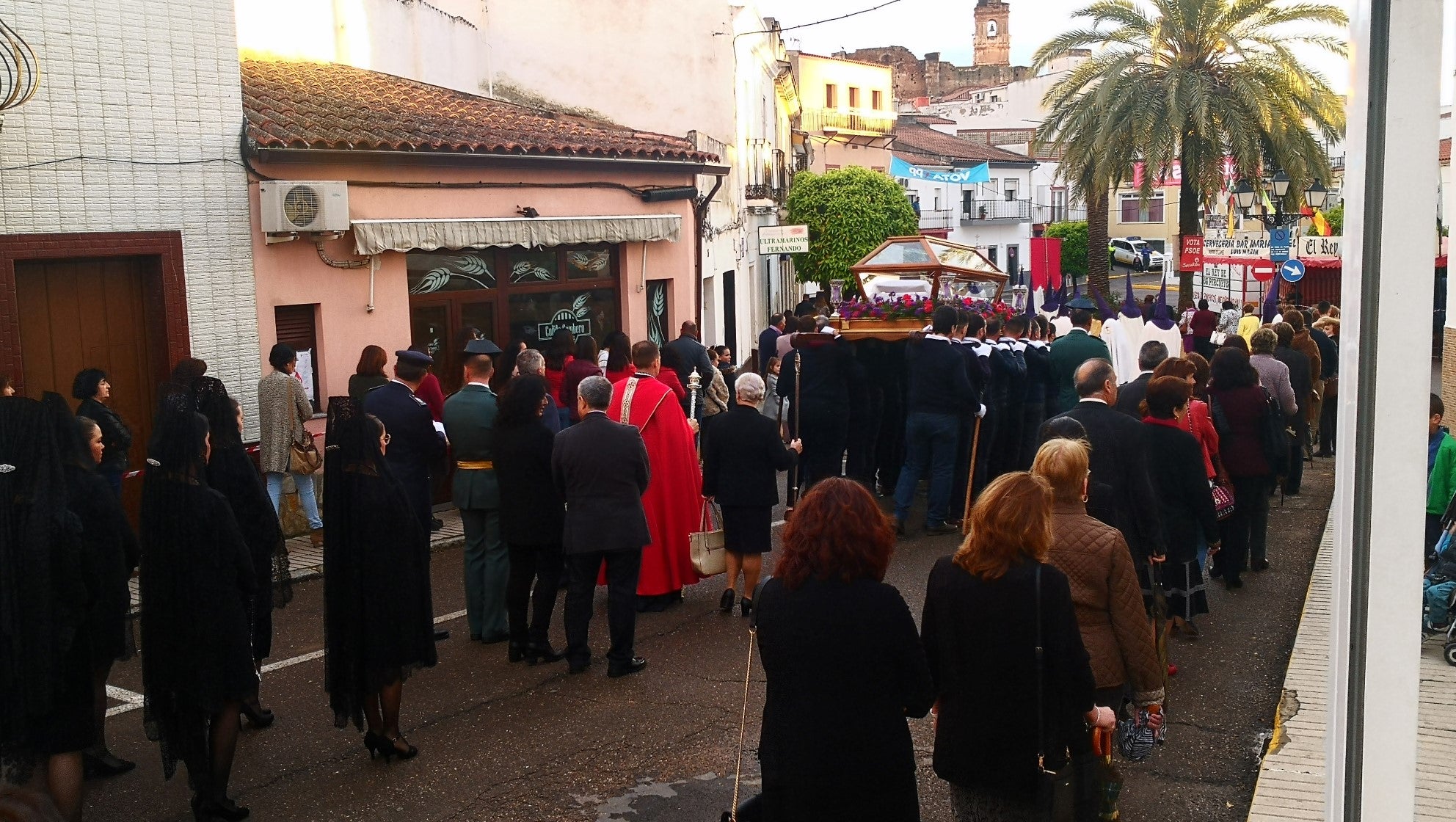 Algunas imágenes de la Procesión del Santo Entierro celebrada el Viernes Santo (19-04-2019)