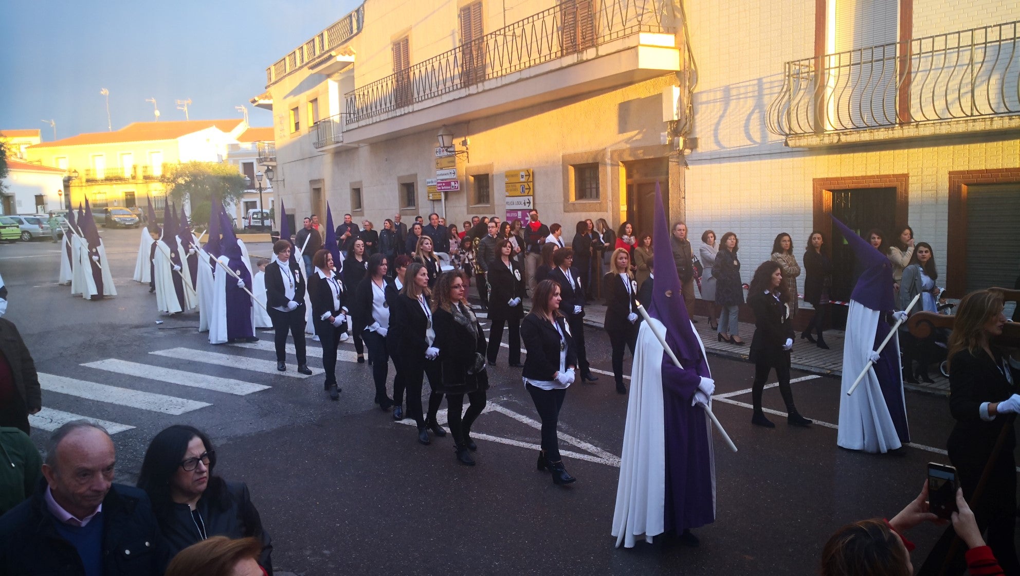 Algunas imágenes de la Procesión del Santo Entierro celebrada el Viernes Santo (19-04-2019)