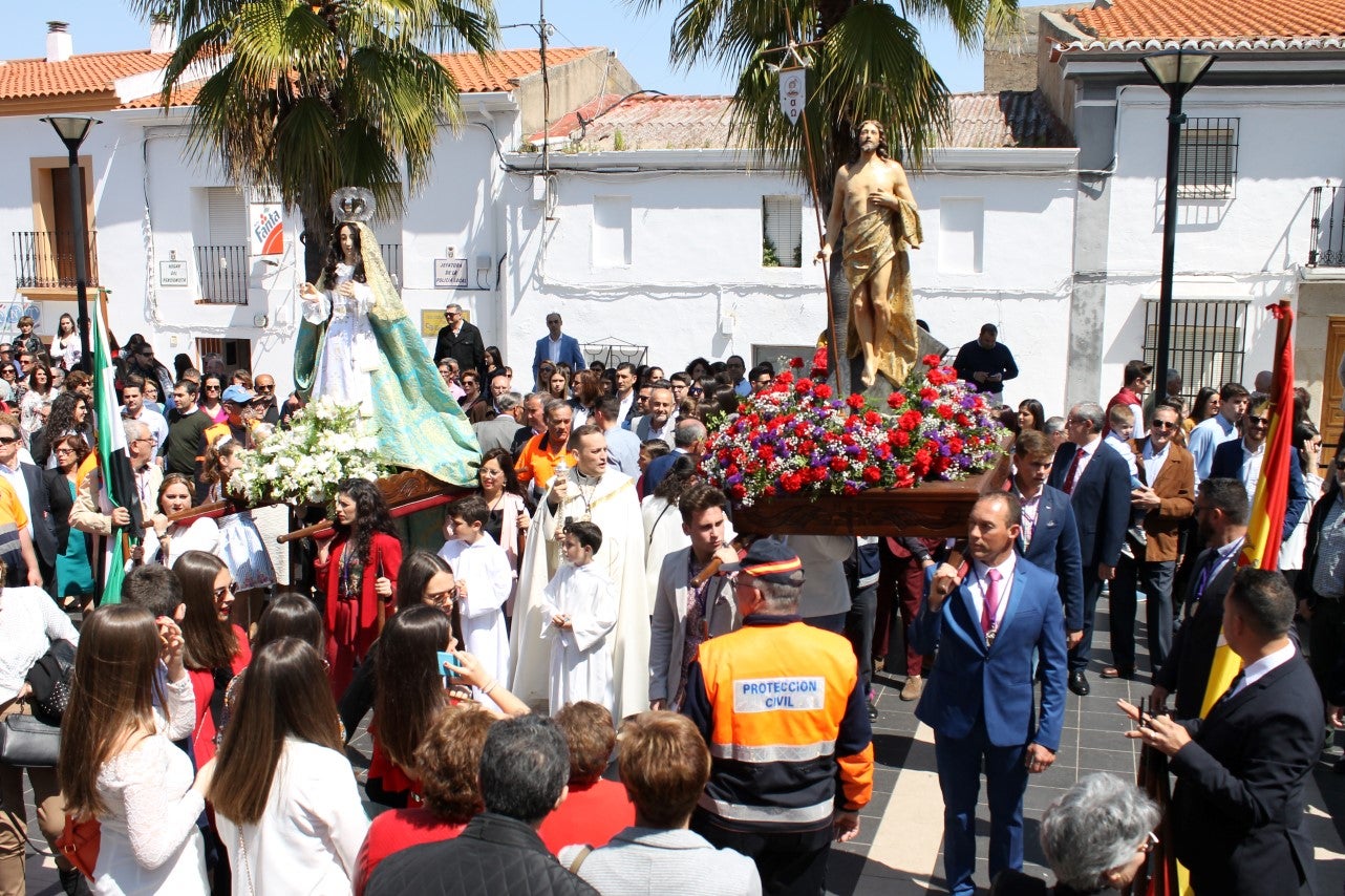 Imágenes de la celebración del Domingo de Resurrección con el que se ha dado por finalizada la Semana Santa en Valverde de Leganés (21-04-2019)