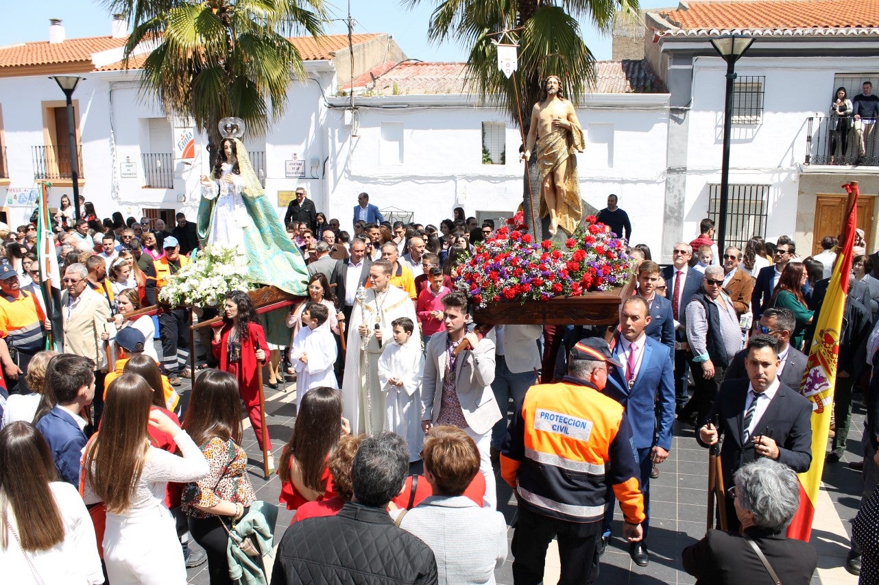 Imágenes de la celebración del Domingo de Resurrección con el que se ha dado por finalizada la Semana Santa en Valverde de Leganés (21-04-2019)