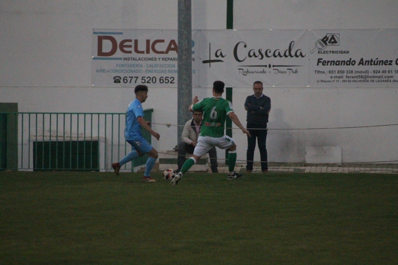 Imágenes del encuentro de la 35ª jornada de liga en Tercera División disputado en el Municipal de San Roque y que finalizó 2-1