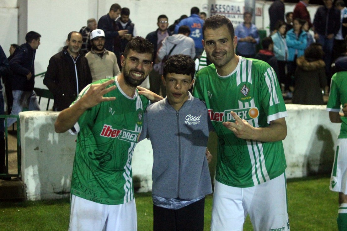 Imágenes del encuentro de la 35ª jornada de liga en Tercera División disputado en el Municipal de San Roque y que finalizó 2-1