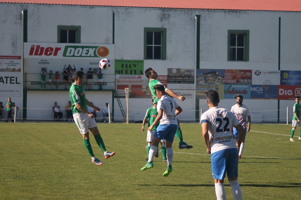 Imágenes del encuentro de la 37ª jornada de liga de Tercera División disputado en el Municipal de San Roque y que terminó 0-2 (12-05-2019)