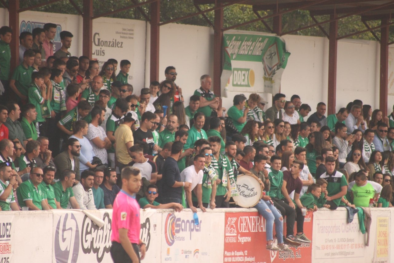 Algunas imágenes del último encuentro de liga de Tercera División disputado en la Ciudad Deportiva de Olivenza y que acabó 3-1 (19-05-2019)
