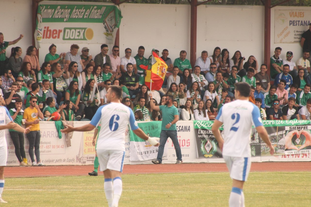 Algunas imágenes del último encuentro de liga de Tercera División disputado en la Ciudad Deportiva de Olivenza y que acabó 3-1 (19-05-2019)