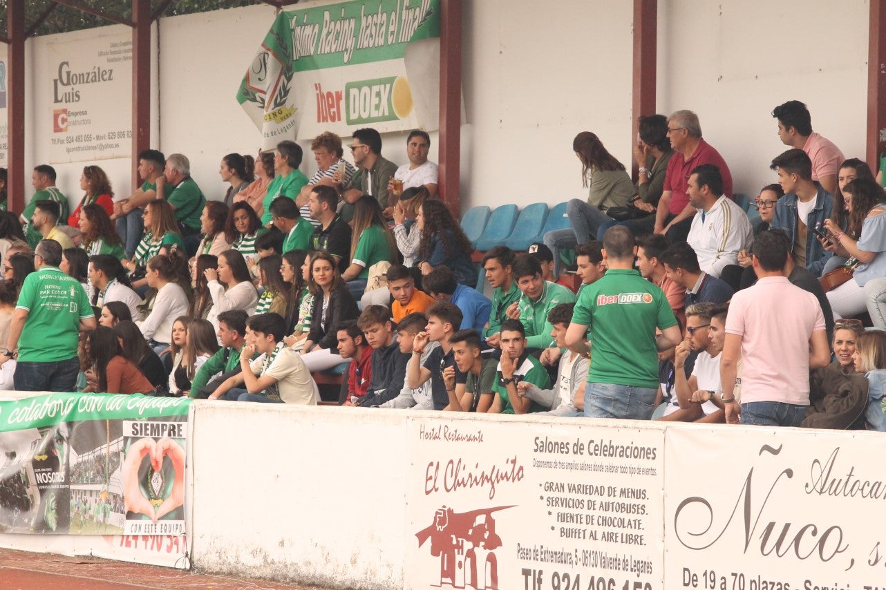 Algunas imágenes del último encuentro de liga de Tercera División disputado en la Ciudad Deportiva de Olivenza y que acabó 3-1 (19-05-2019)